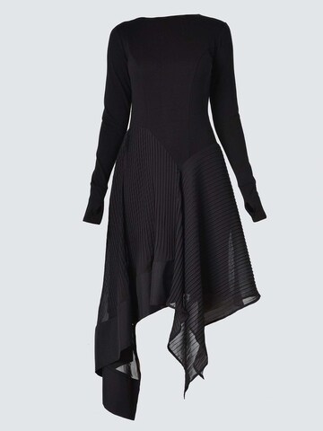 Robe de soirée Metamorphoza en noir : devant