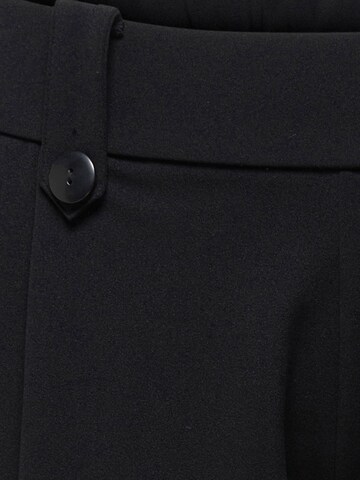 ONLY Carmakoma - Regular Calças com pregas 'CARSANIA' em preto