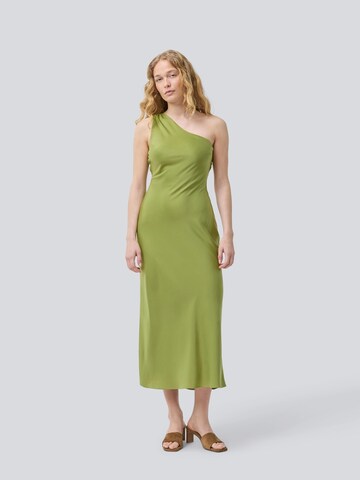 Robe de cocktail 'Narcissa' modström en vert : devant