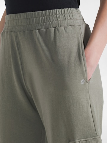 Tapered Pantaloni cargo di DEHA in verde