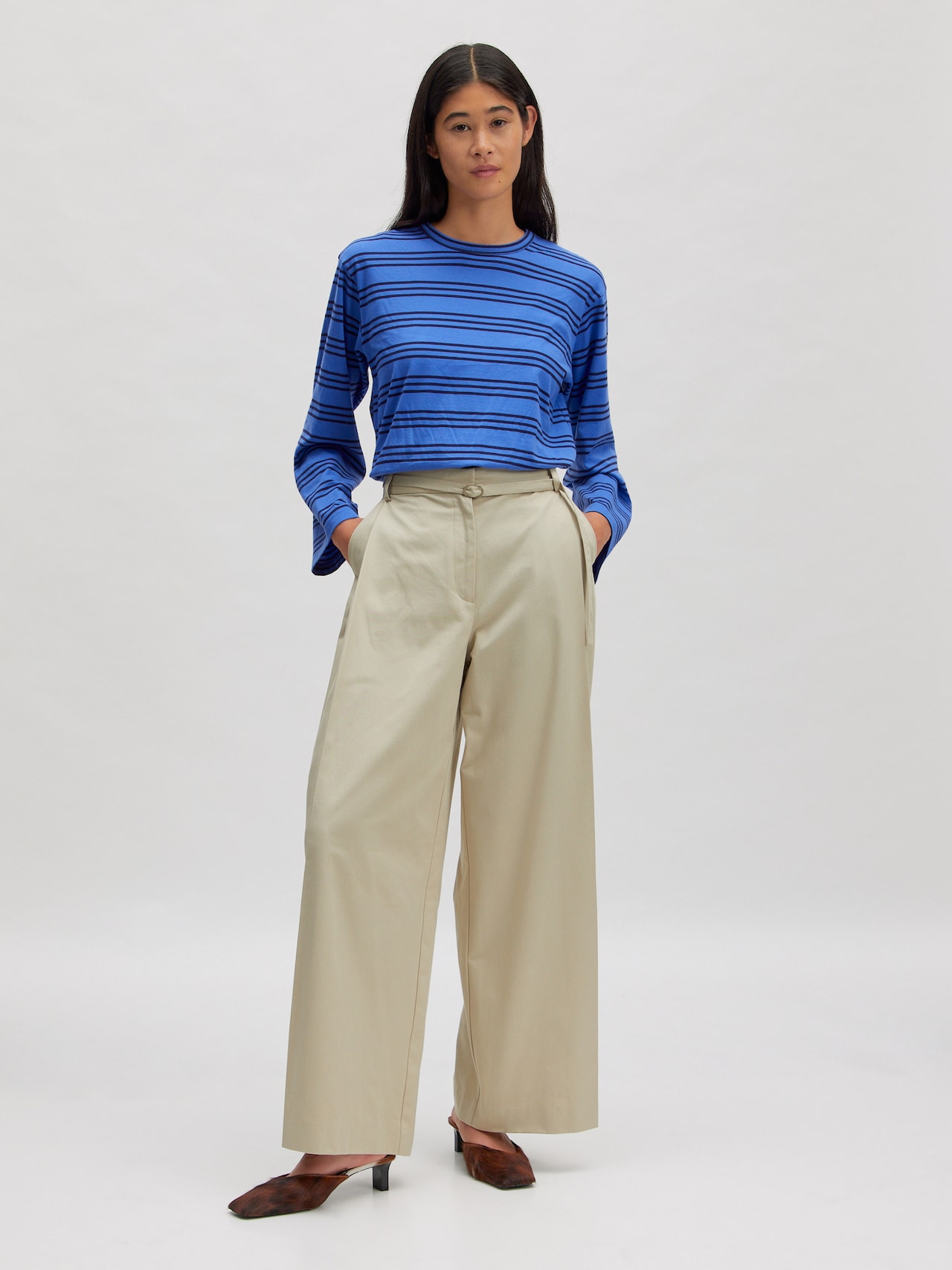 EDITED Pantaloni 'Lanea' beige
