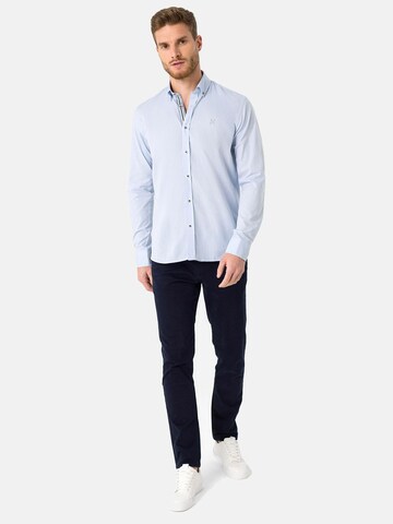 Coupe regular Chemise Jacey Quinn en bleu
