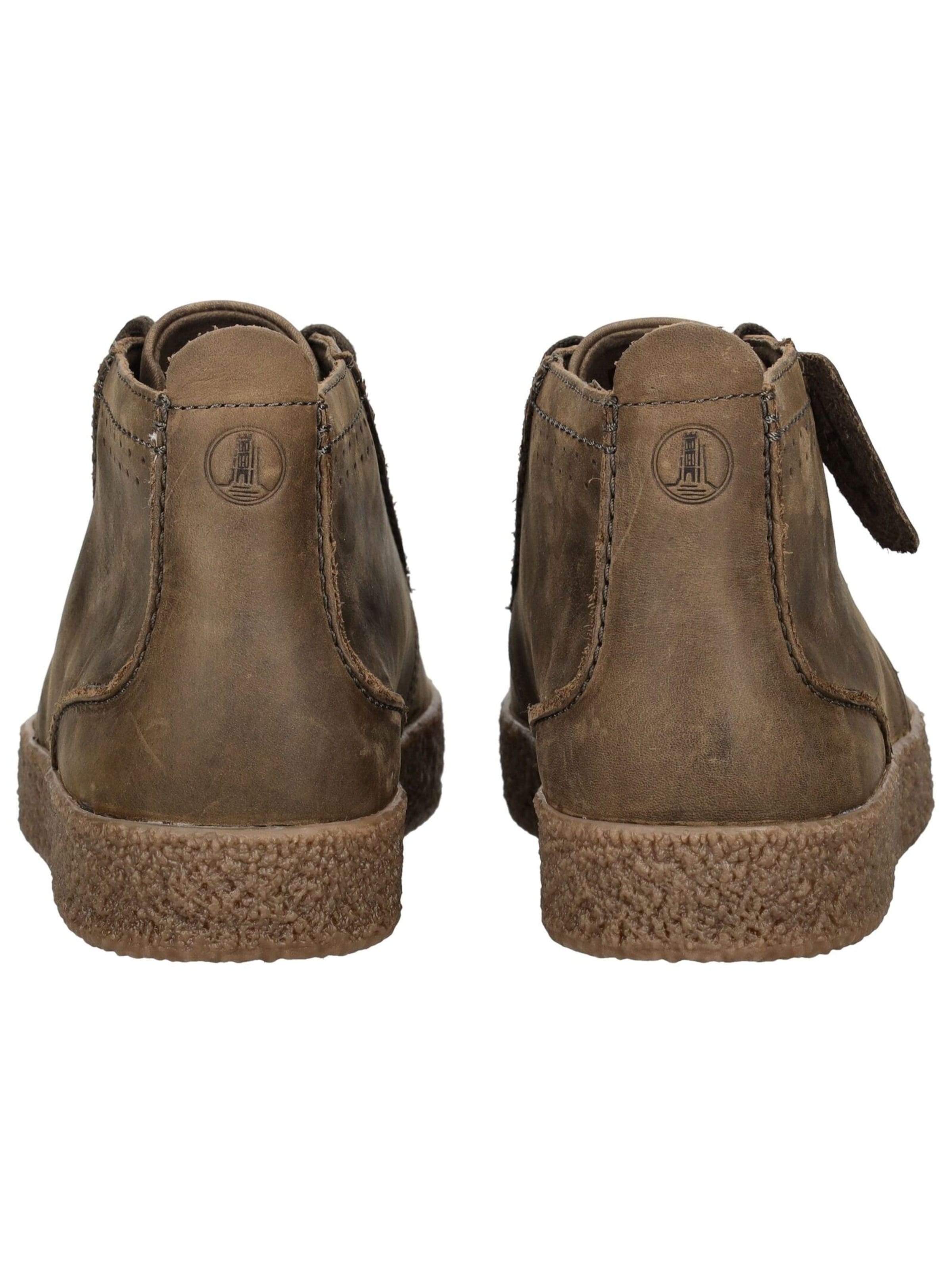 CLARKS Sneaker in Braun