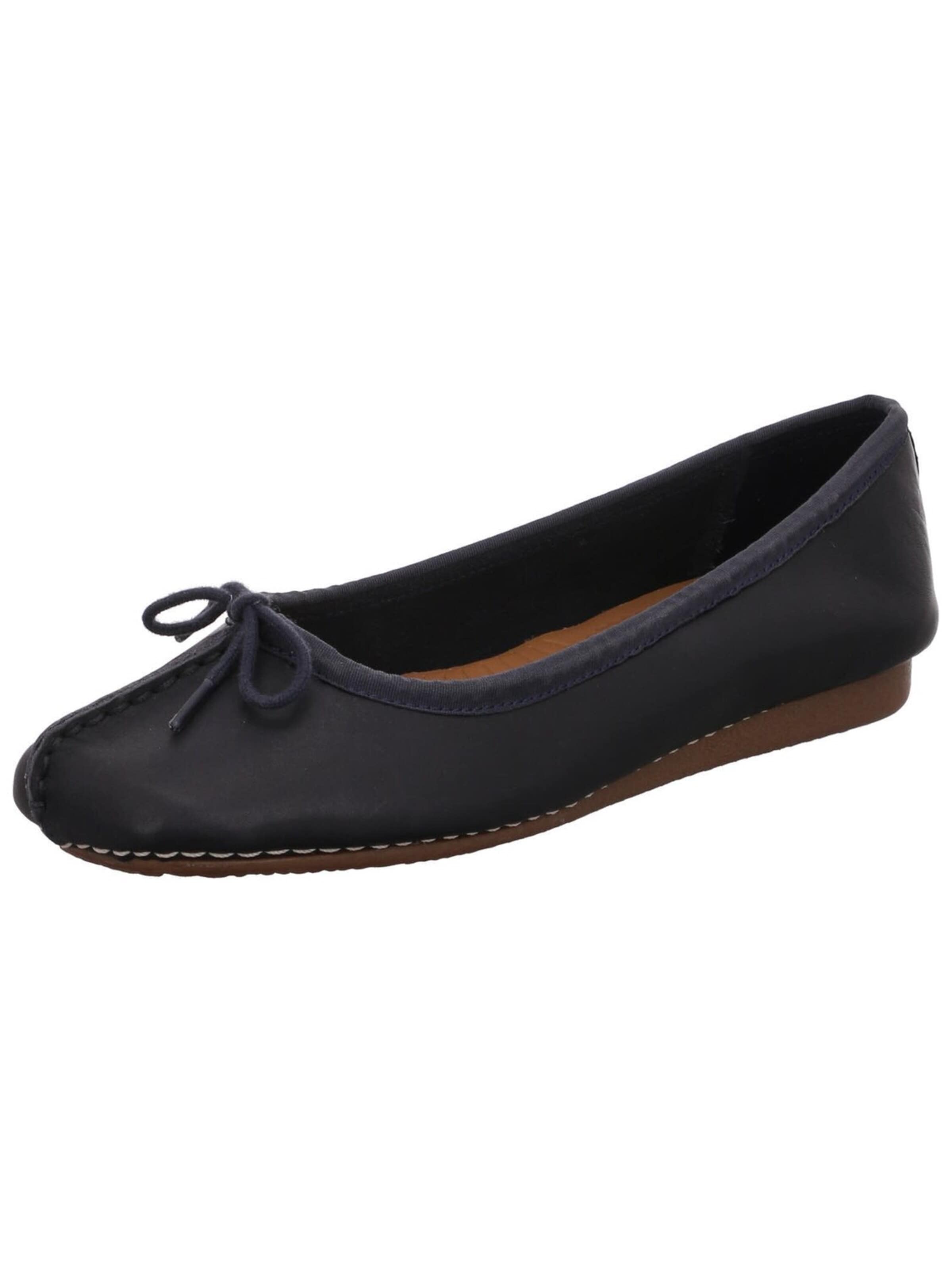 Ballerines 'Ballerina Damen 20352932 Echtleder in blau' CLARKS en bleu : devant