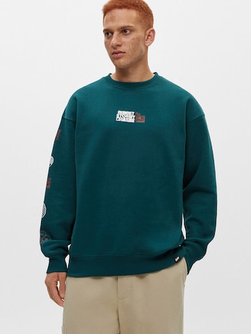 Pull&Bear Sweatshirt in Blue: front