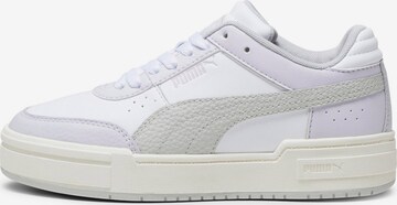 Baskets basses PUMA en blanc : devant