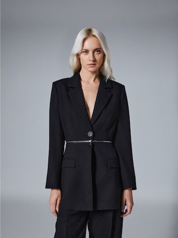 4TAILORS Блейзер в Черный: спереди