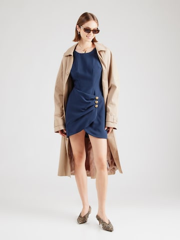 Abito di Elisabetta Franchi in blu