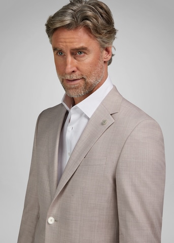HECHTER PARIS Slim fit Suit in Red