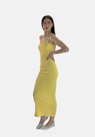 Elara Kjole i gul