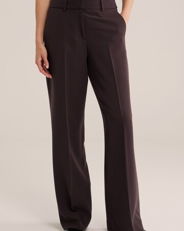 WE Fashion Wide leg Pressveckad byxa i brun: framsida