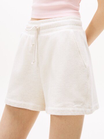 Tommy Jeans Loose fit Trousers in Beige