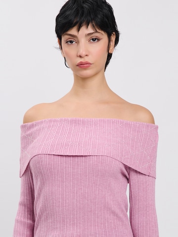 Influencer Pullover in Pink