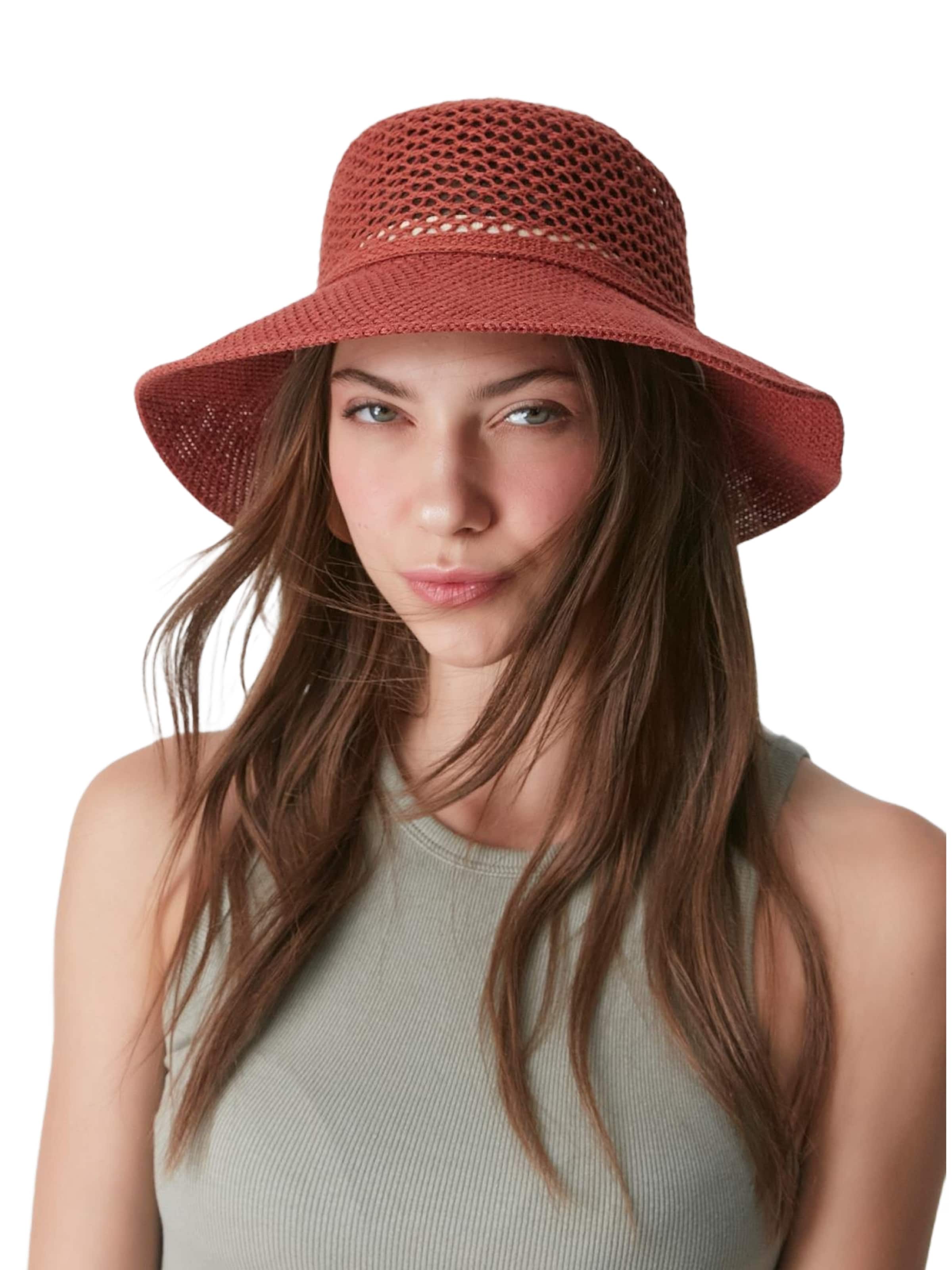 C&City Hut in Orange