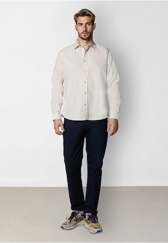 Coupe regular Chemise 'Luca' Clean Cut Copenhagen en beige