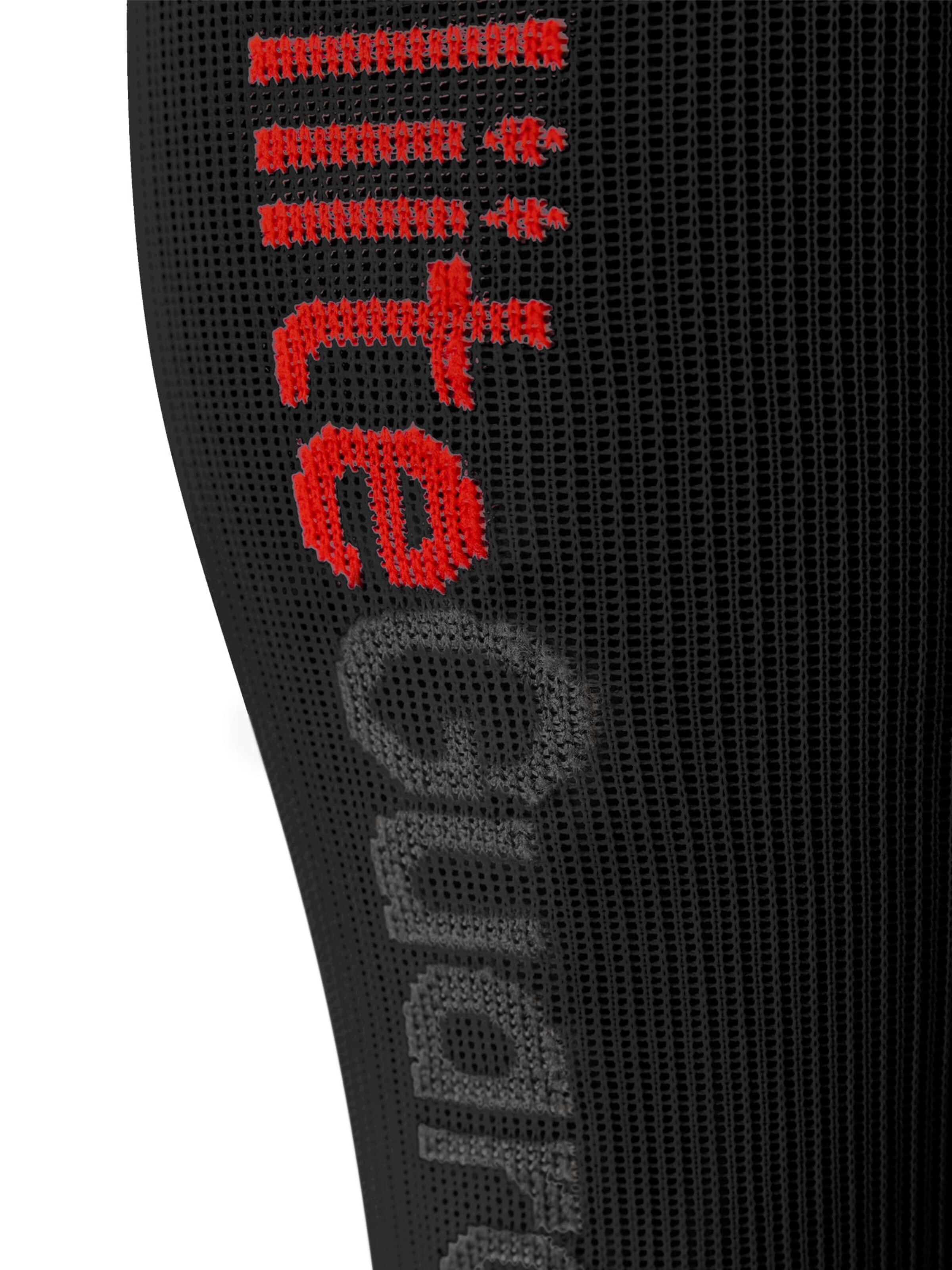 liiteGuard Football socks 'SHIN-TECH COMPRESSION CALF SLEEVE' in Black