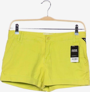 BENCH Shorts in L in Green: front