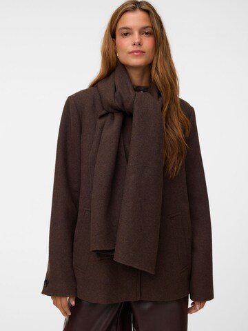 VERO MODA Tussenmantel 'VMUnalaura' in Bruin: voorkant