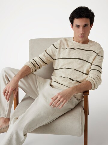 GUESS Pullover in Beige