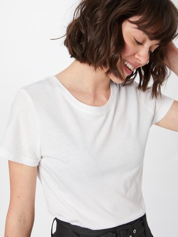 T-shirt GAP en blanc