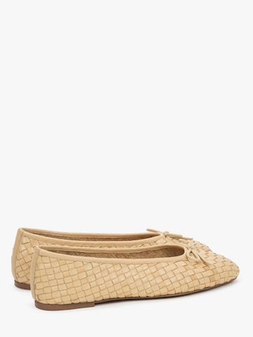 Ballerina '029' di Estro in beige