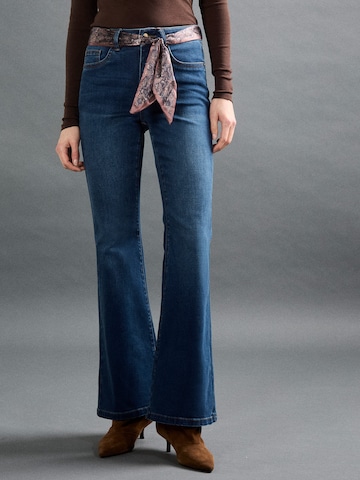 Apricot Bootcut Jeans ' Lulu' in Blauw