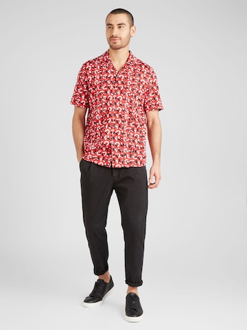 HUGO Red - Ajuste confortable Camisa 'Ellino' en rojo