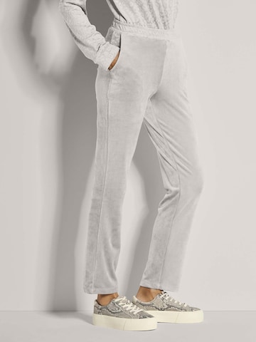 Regular Pantalon MADELEINE en blanc