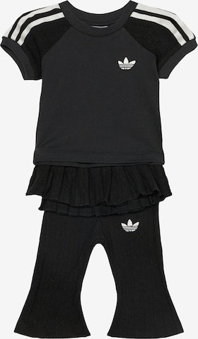 ADIDAS ORIGINALS Setti värissä musta: etupuoli