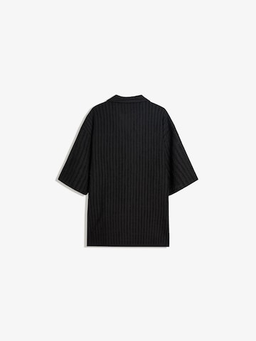 Fit confort Chemise Bershka en noir