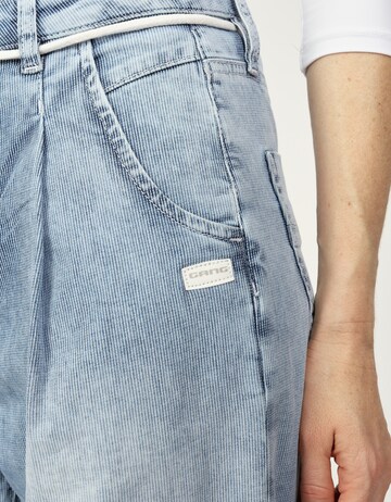 Gang Tapered Jeans '94Silvia' in Blau