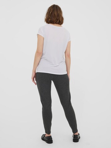Vero Moda Maternity T-Shirt 'VMMAva' in Weiß