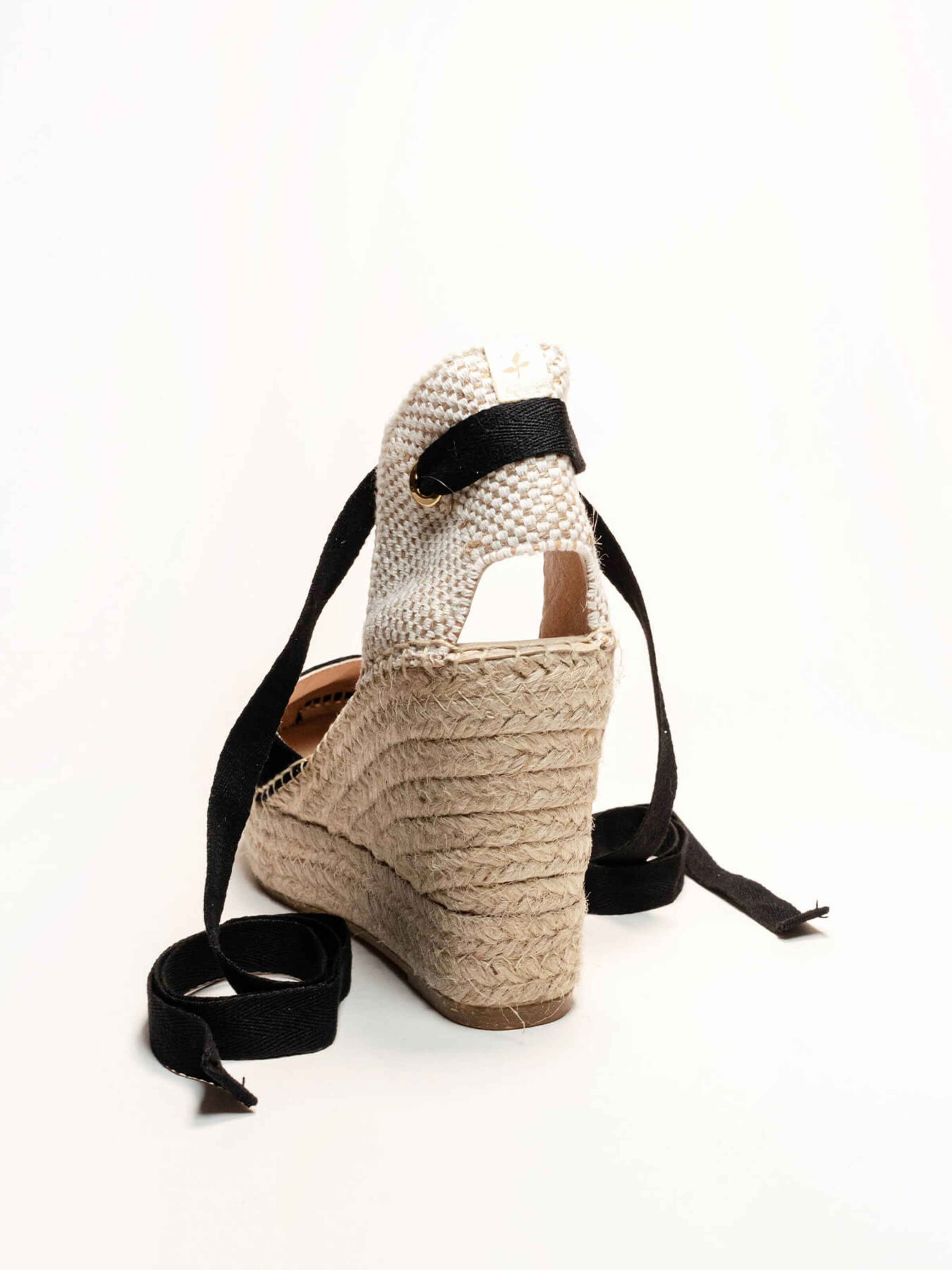 Sandalo 'Alpargata Cuña 10 cm' di Alhamas in nero