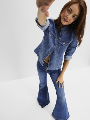 bonprix Tussenjas in Blauw