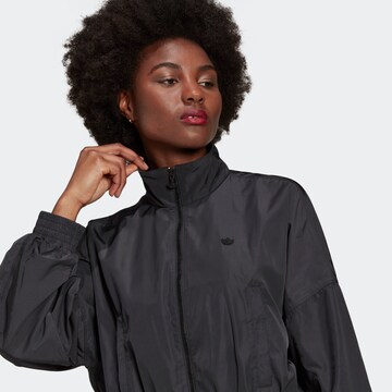 ADIDAS ORIGINALSPrijelazna jakna - crna boja