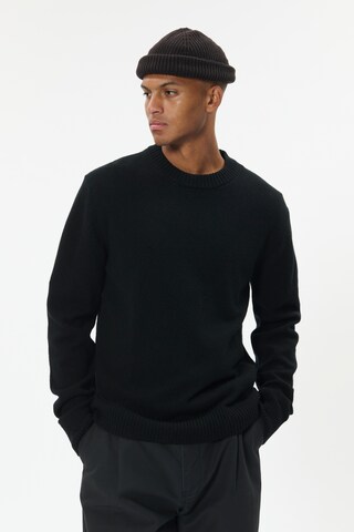 Matinique Sweater 'Maxwell 73' in Black: front