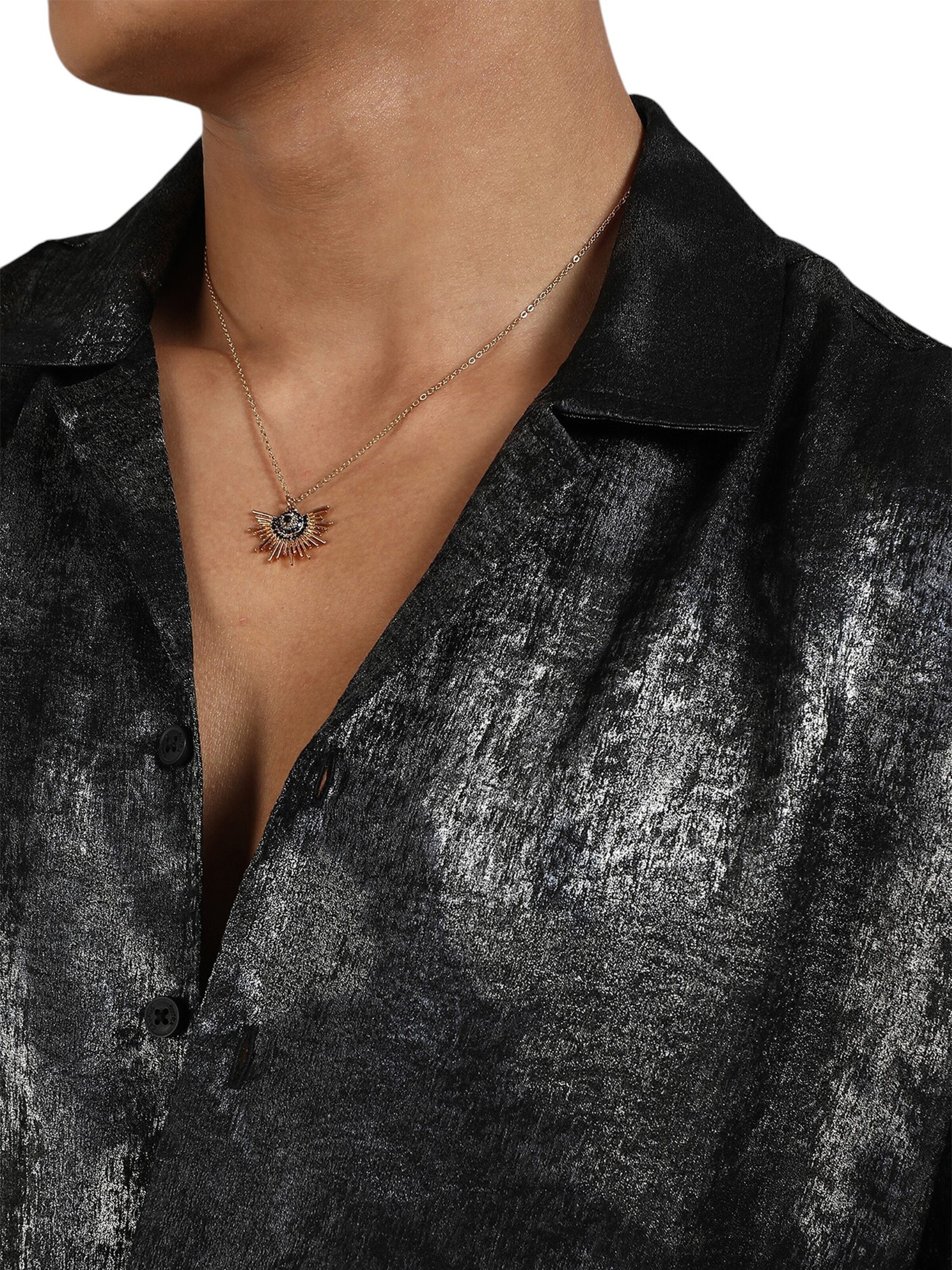 Comfort fit Camicia 'Tallulah' di Campus Sutra in nero