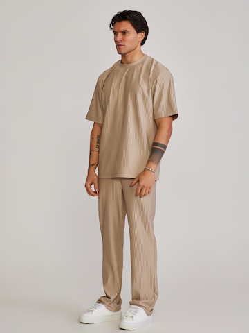 SikSilk Regular Sports trousers in Beige