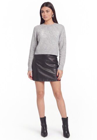 faina Pullover in Grau