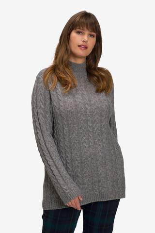 Ulla Popken Sweater in Grey: front