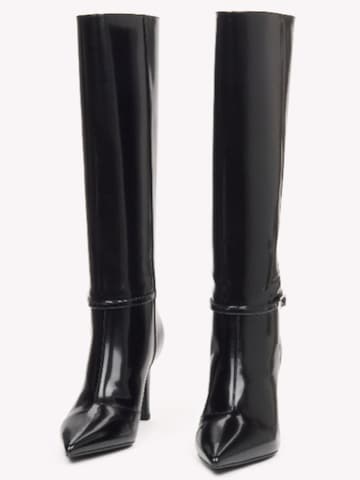Estro Boots '002-102' in Black