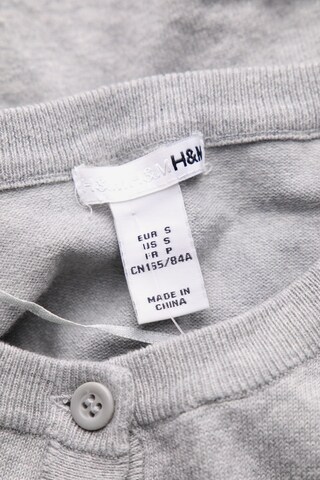 H&M Sweater & Cardigan in S in Grey