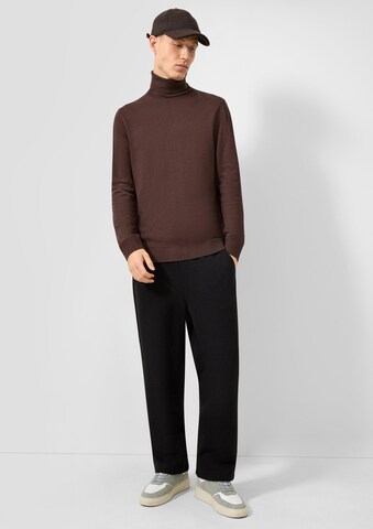 QS - regular Pantalón en negro