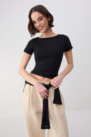 Trendyol Shirt in Black: front