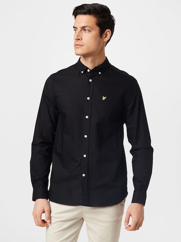 Lyle & Scott Regular Fit Forretningsskjorte i sort: forside