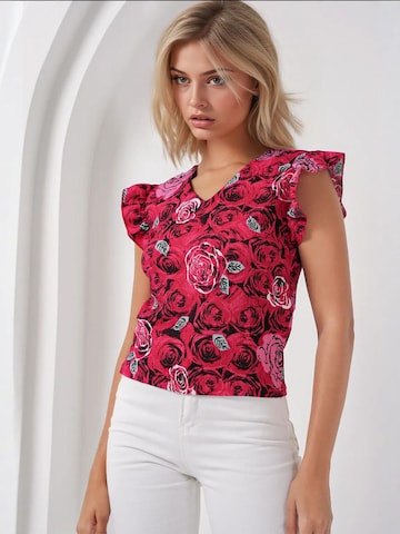 Bigdart Blouse in Red: front