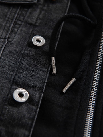 Ombre Tussenjas in Zwart