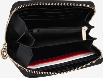 TOMMY HILFIGER Portemonnaie 'Essential' in Schwarz