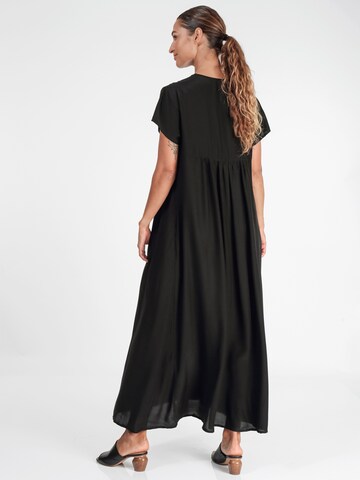 GRIZAS - Vestido en negro