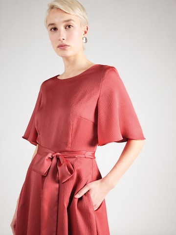 Robe de cocktail SWING en rose